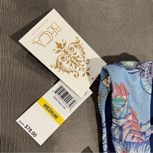 Gorgeous BECCA bikini - Picture 6 of 7